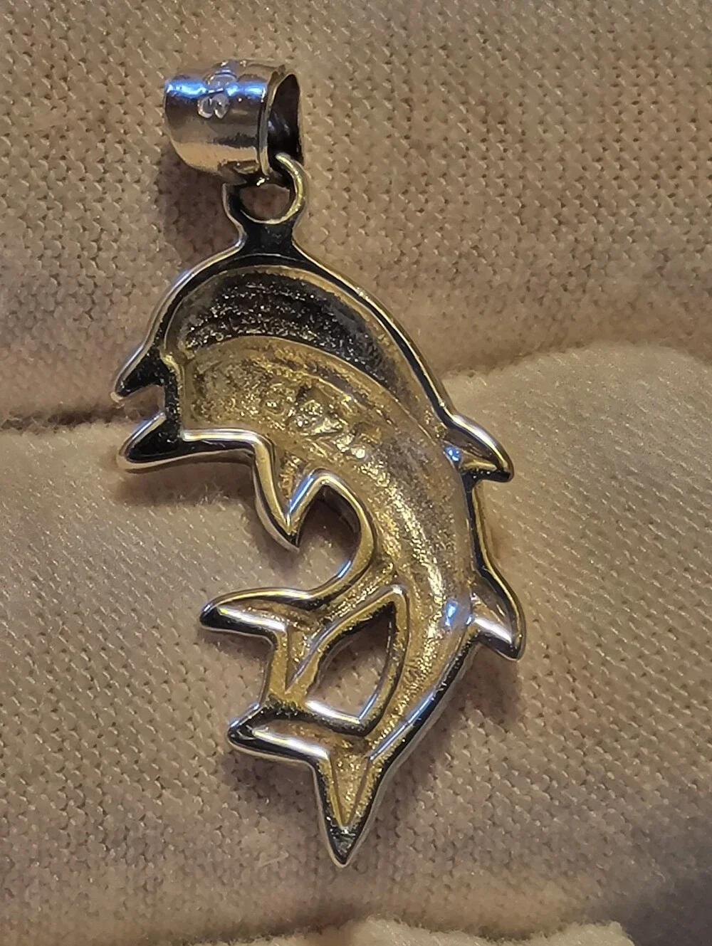 925 Sterling Silver Double Dolphin Pendant 1